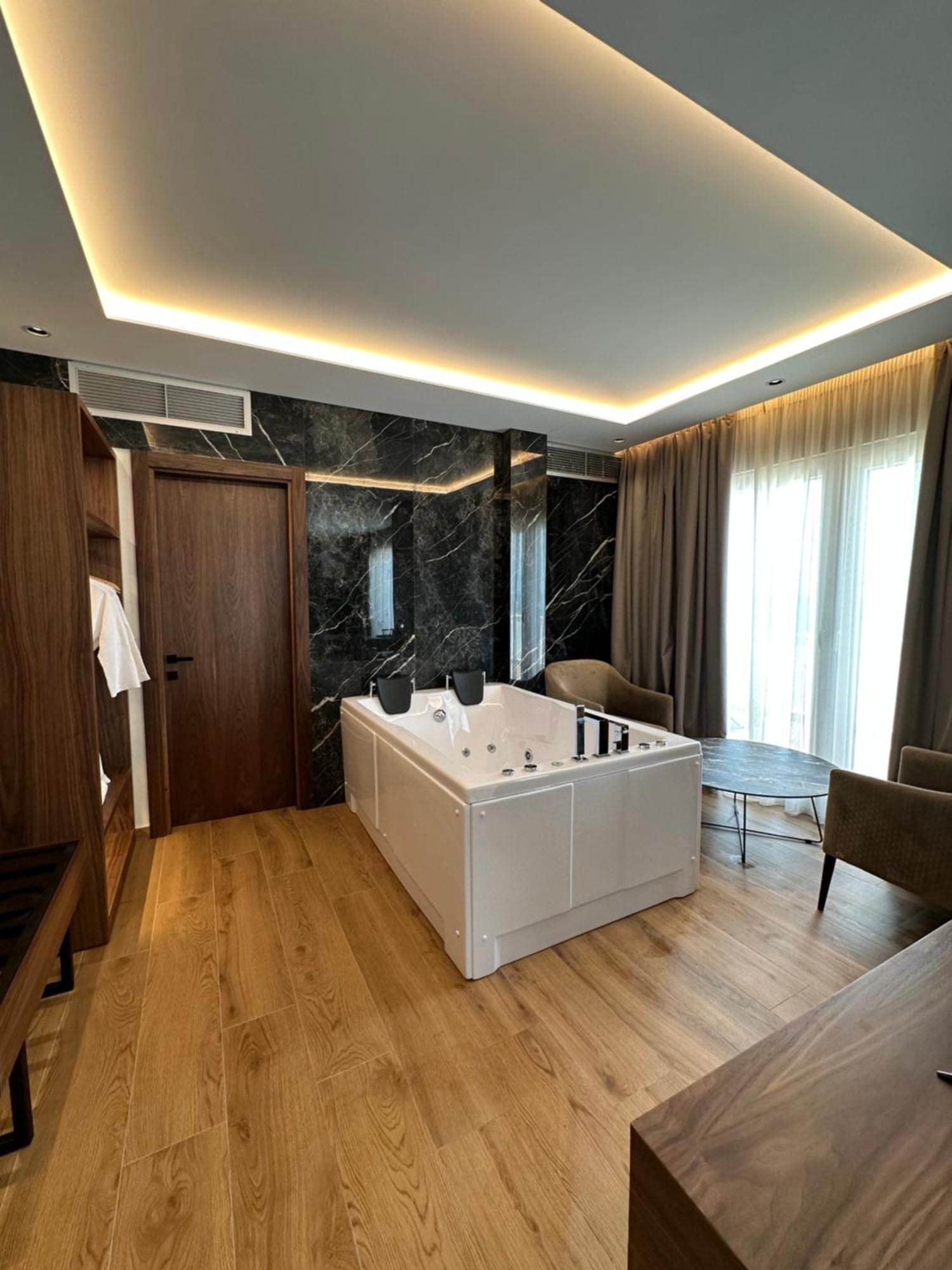Suite mit Whirlpool